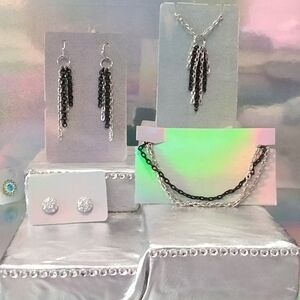 Chic Black and Silver Necklace Set